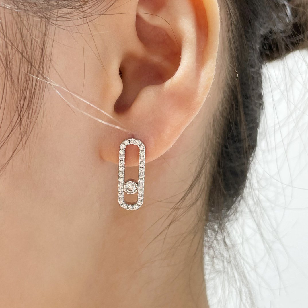 [✨ROSE💎]MOVE UNO STUD DIAMOND PAVED EARRINGS
