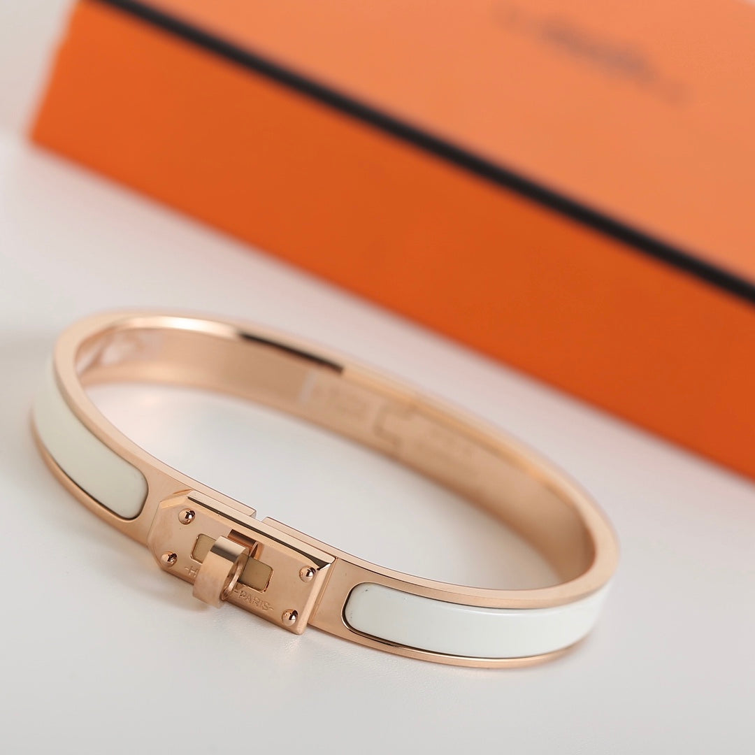 [✨ROSE💎]HM KELLY WHITE BRACELET