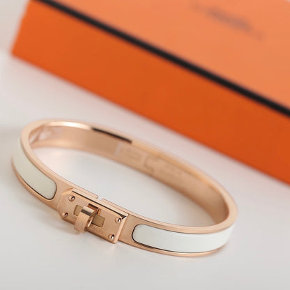 [✨ROSE💎]HM KELLY WHITE BRACELET