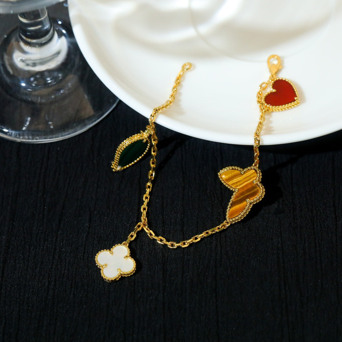 [✨ROSE💎]LUCKY SPRING 5 MOTIF GOLD BRACELET