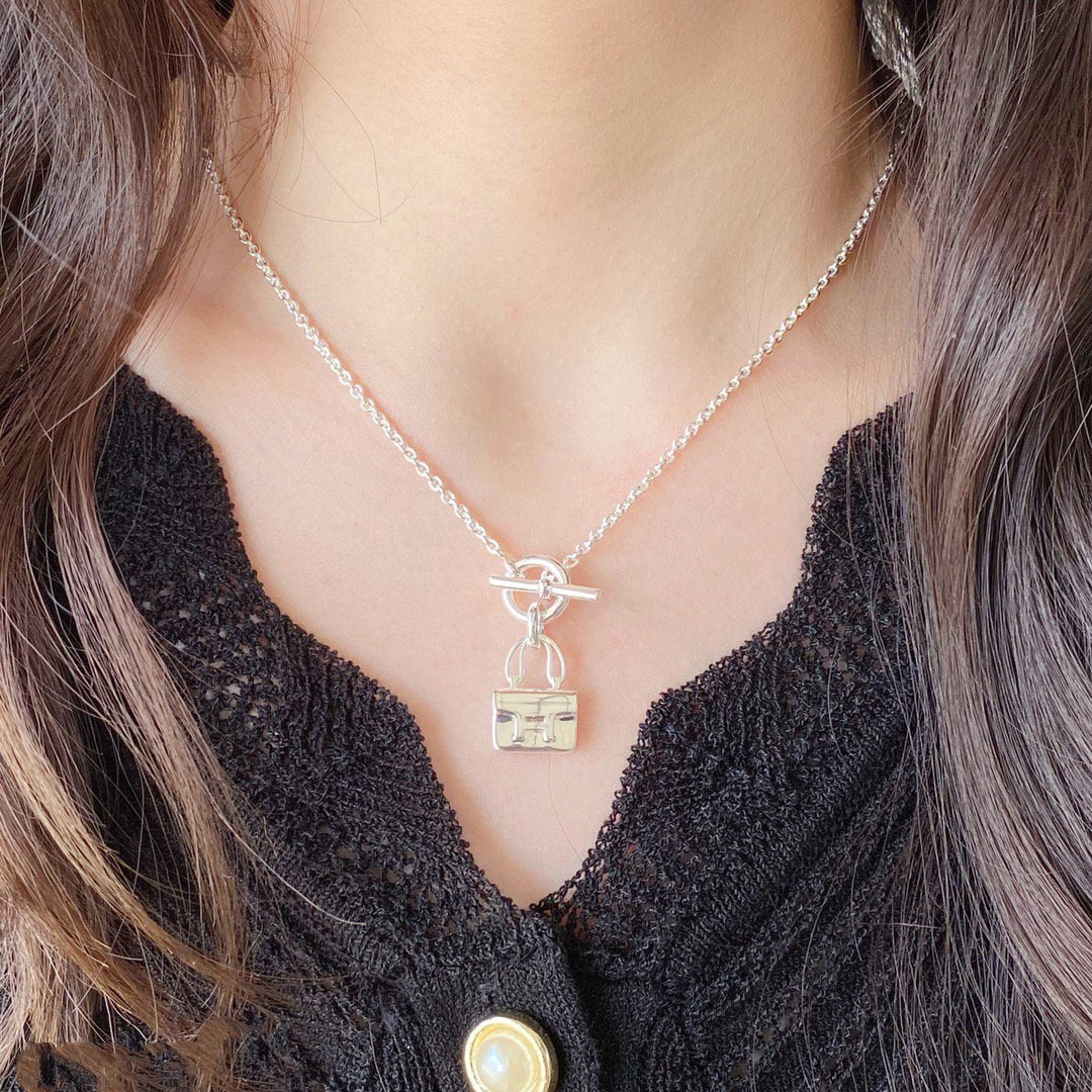 [✨ROSE💎]CONSTANCE PEDANT SILVER NECKLACE