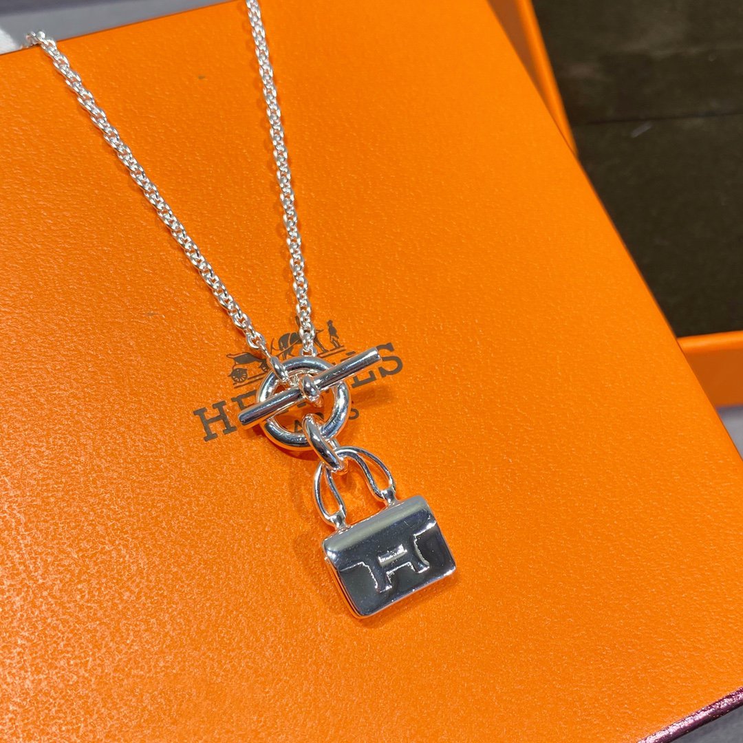 [✨ROSE💎]CONSTANCE PEDANT SILVER NECKLACE