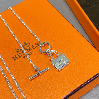 [✨ROSE💎]CONSTANCE PEDANT SILVER NECKLACE