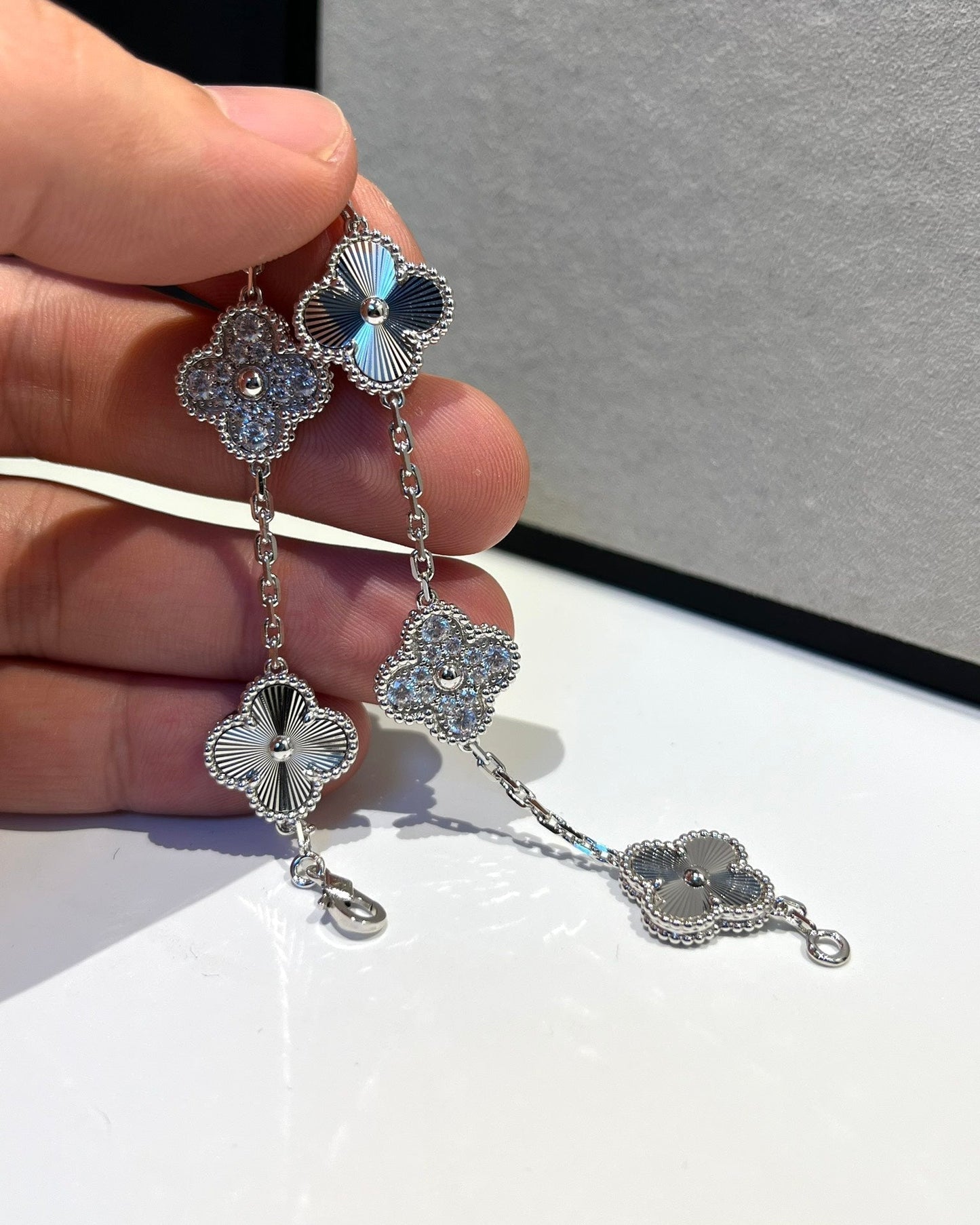 [✨ROSE💎] CLOVER 5 MOTIF LASER BRACELET COLLECTION