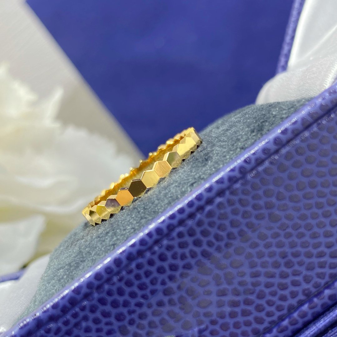[✨ROSE💎]BEE LOVE SMALL RING