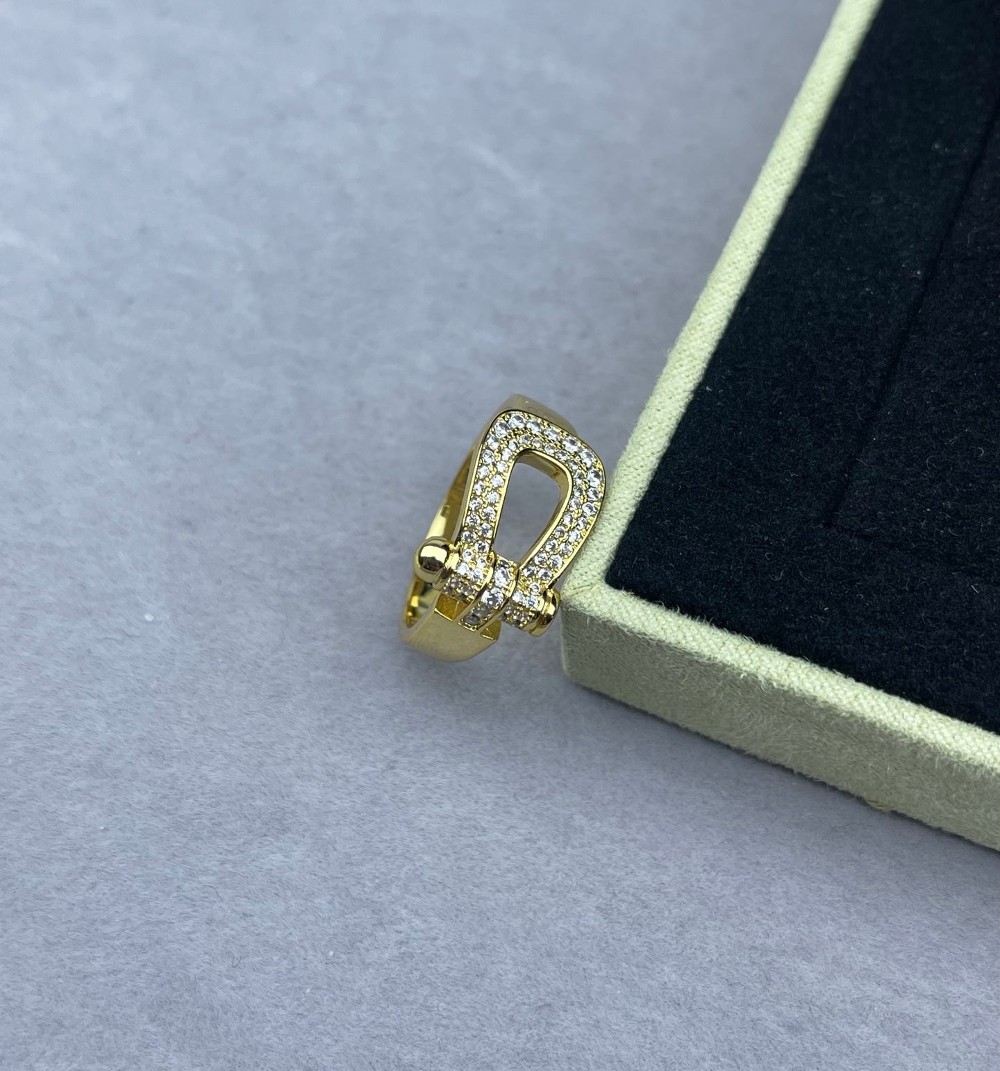 [✨ROSE💎]Wide Hoof-Shaped Diamond-Studded Ring