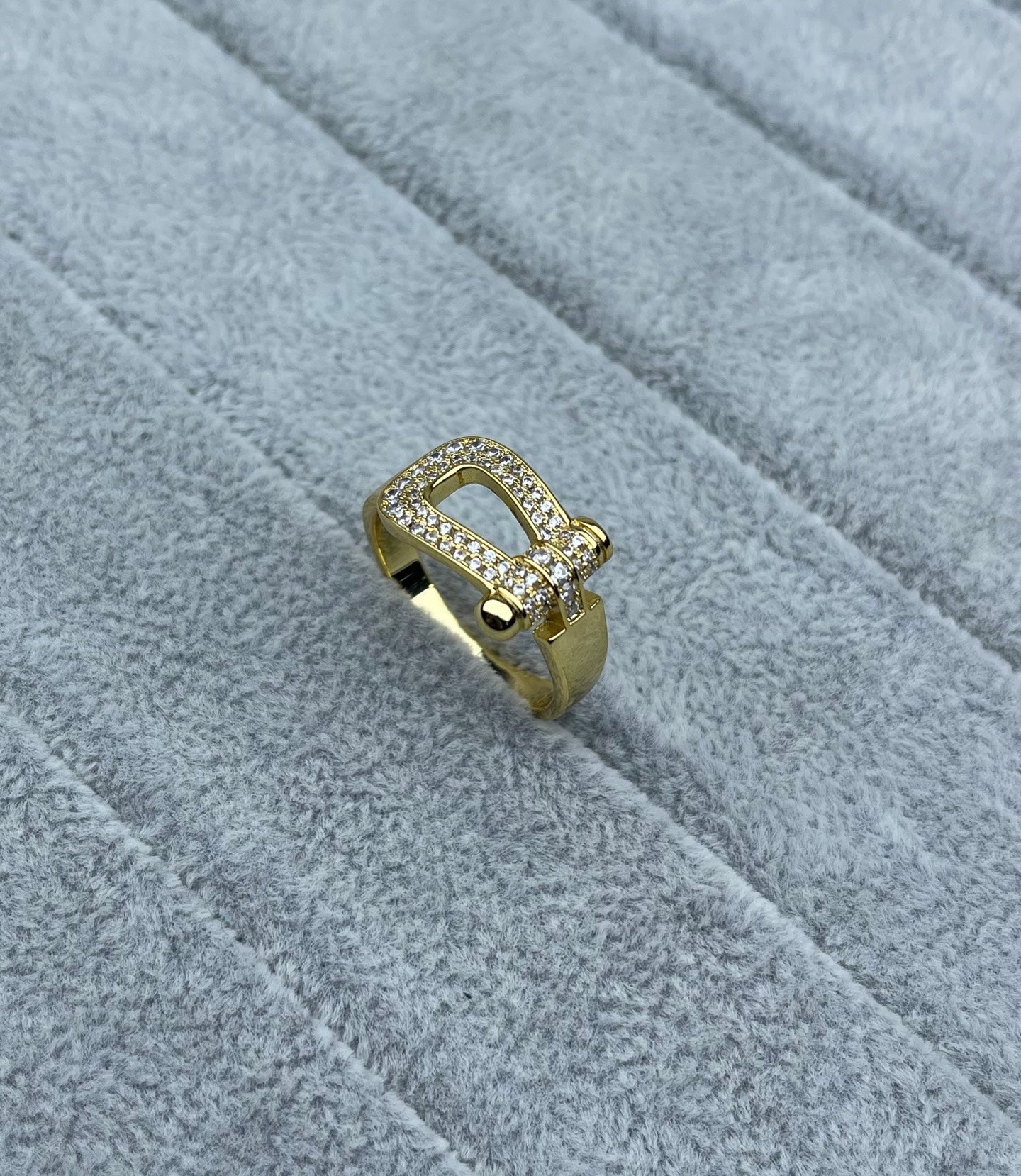 [✨ROSE💎]Wide Hoof-Shaped Diamond-Studded Ring