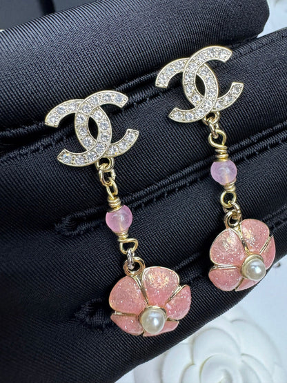 [✨ROSE💎]26C Pink Camellia Enamel Pendant with Double C Earrings