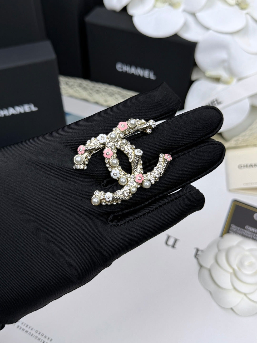 [✨ROSE💎]26C Pink-White Enamel Ice Cream Cone Double C Brooch