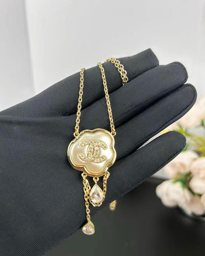 [✨ROSE💎]Cloud Pearl Mother-of-Pearl Diamond Chain Pendant Necklace