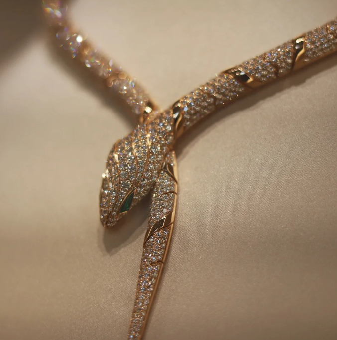 [✨ROSE💎]HAUTE COUTURE GOLD SERPENTI NECKLACE