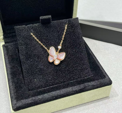 [✨ROSE💎]BUTTERFLY PINK MOTHER-OF-PEARL DIAMOND NECKLACE