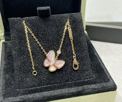 [✨ROSE💎]BUTTERFLY PINK MOTHER-OF-PEARL DIAMOND NECKLACE