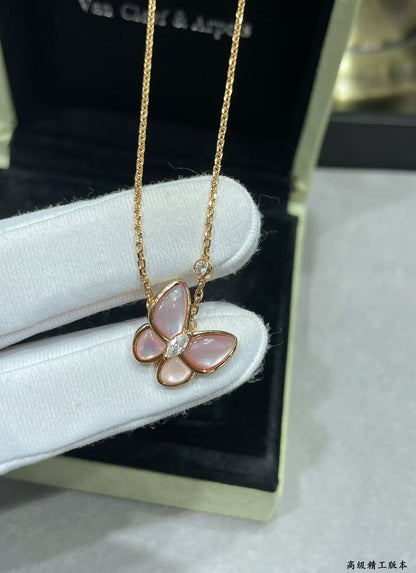 [✨ROSE💎]BUTTERFLY PINK MOTHER-OF-PEARL DIAMOND NECKLACE