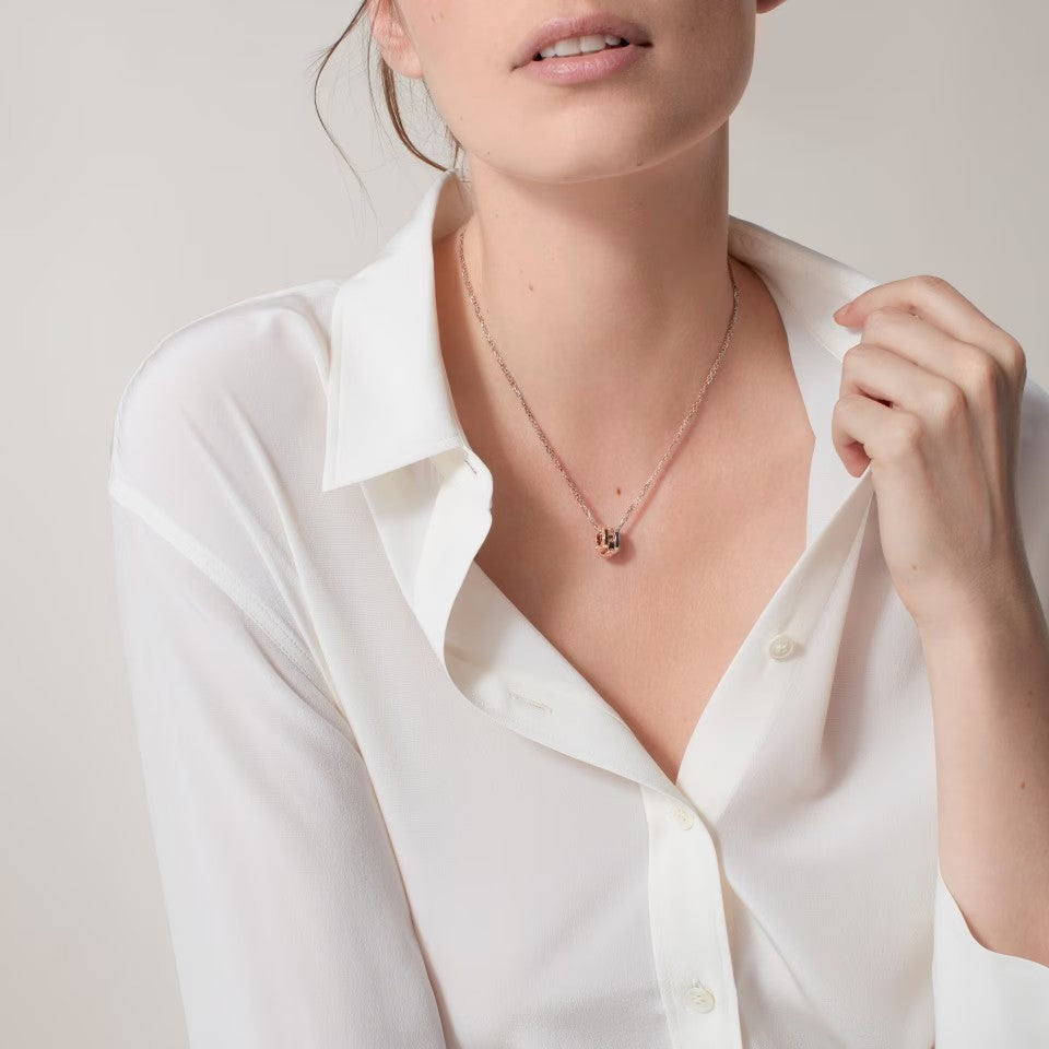 [✨ROSE💎]LOVE 6 DIAMOND PENDANT NECKLACE