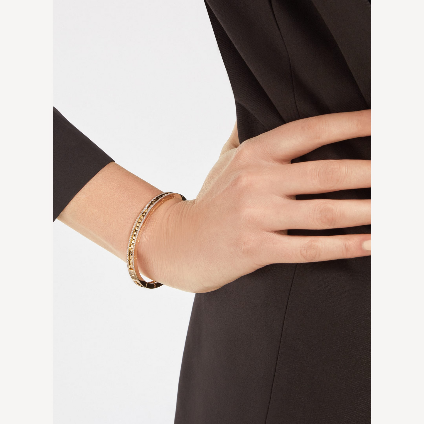 [✨ROSE💎]ZERO 1 SPIRAL AND PAVED DIAMOND GOLD BRACELET