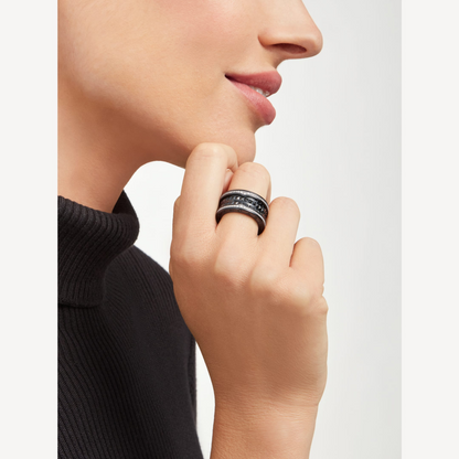 [✨ROSE💎]ZERO 1 ROCK FOUR-BAND BLACK CERAMIC WITH STUDDED SPIRAL AND PAVED DIAMONDS RING