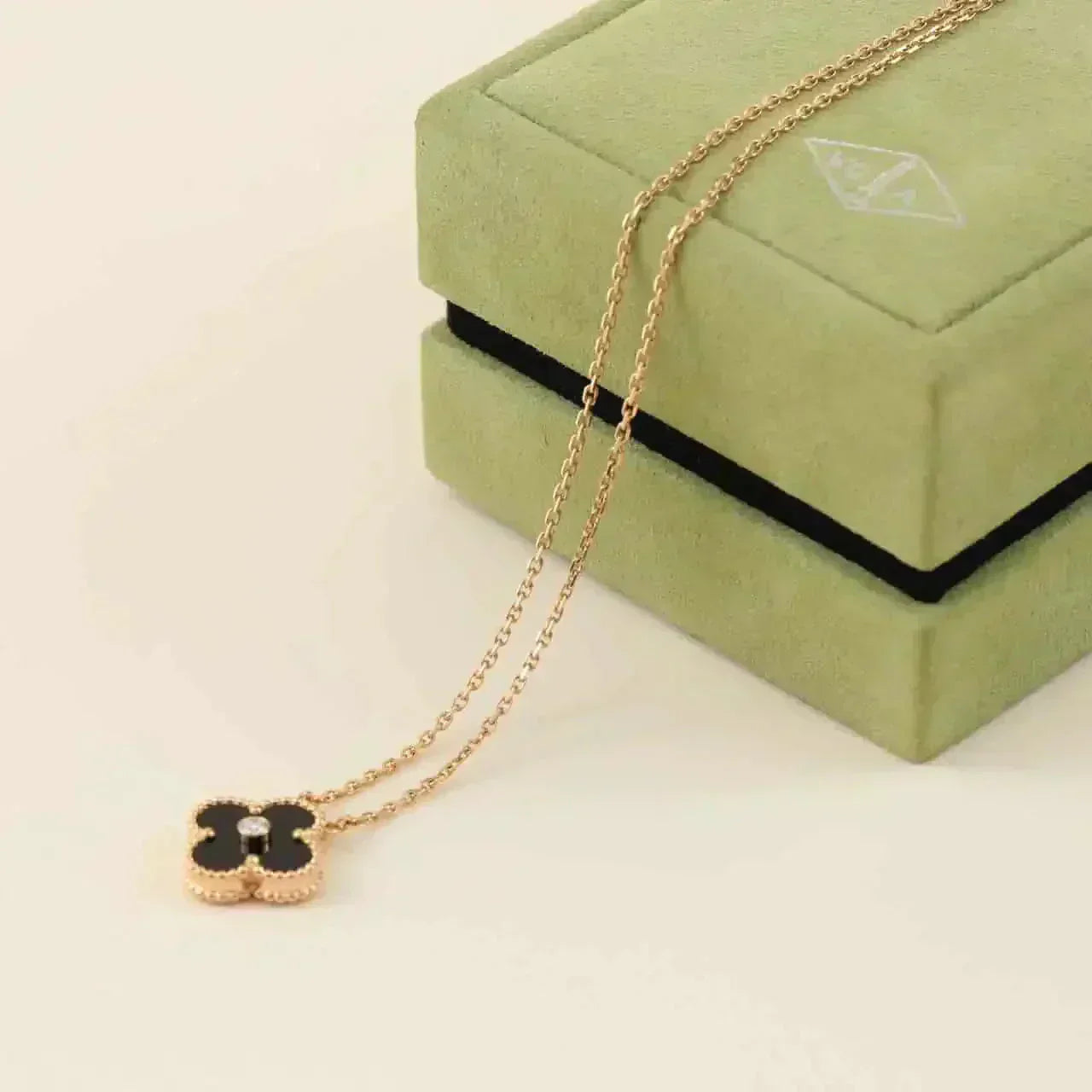 [✨ROSE💎]CLOVER 15MM DIAMOND ONYX NECKLACE