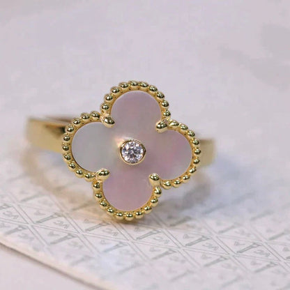 [✨ROSE💎]CLOVER PINK MOP RING GOLD DIAMOND