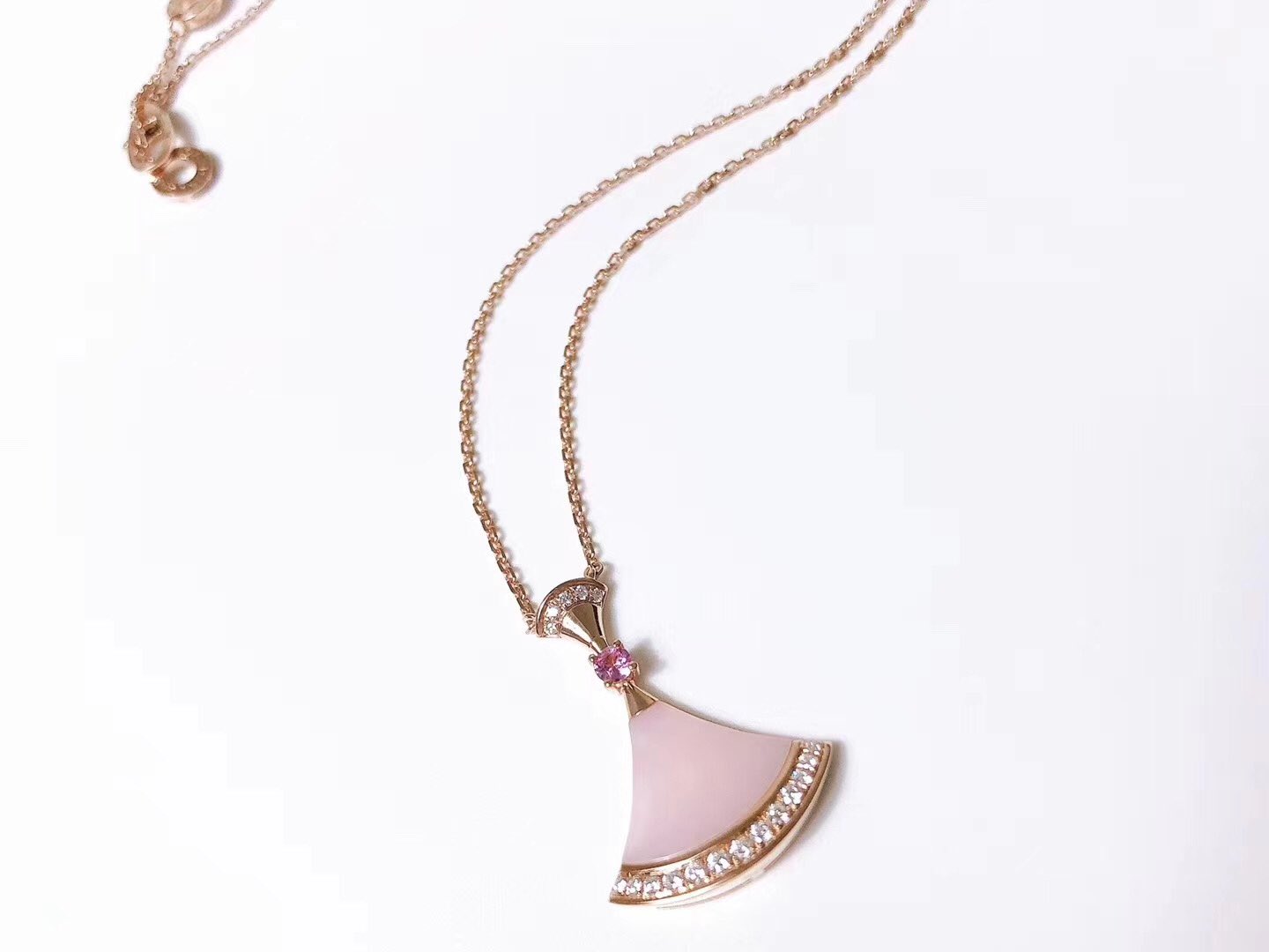 [✨ROSE💎]DREAM NECKLACE PINK MOP DIAMOND