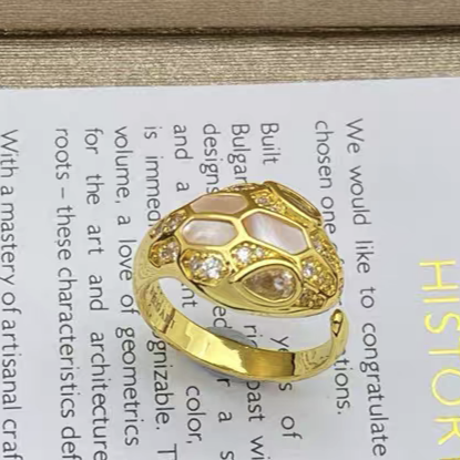 [✨ROSE💎]BRAND NEW ASSORTED SNAKE HEAD MOTHER OF PEARL RINGS