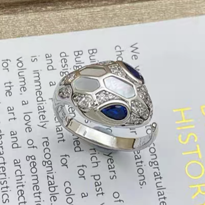 [✨ROSE💎]BRAND NEW ASSORTED SNAKE HEAD MOTHER OF PEARL RINGS