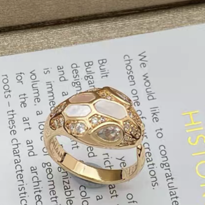 [✨ROSE💎]BRAND NEW ASSORTED SNAKE HEAD MOTHER OF PEARL RINGS