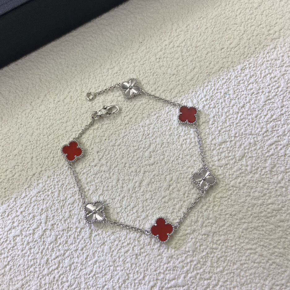 [✨ROSE💎]CLOVER 6 MOTIF RED AGATE LASER BRACELET