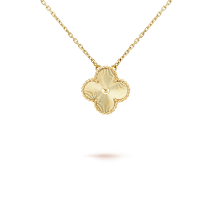 [✨ROSE💎]CLOVER 15MM LASER NECKLACE AND BOX