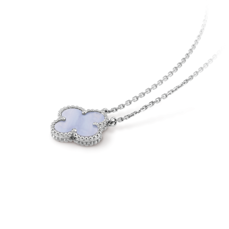[✨ROSE💎]CLOVER 15MM BLUE CHALCEDONY NECKLACE SILVER