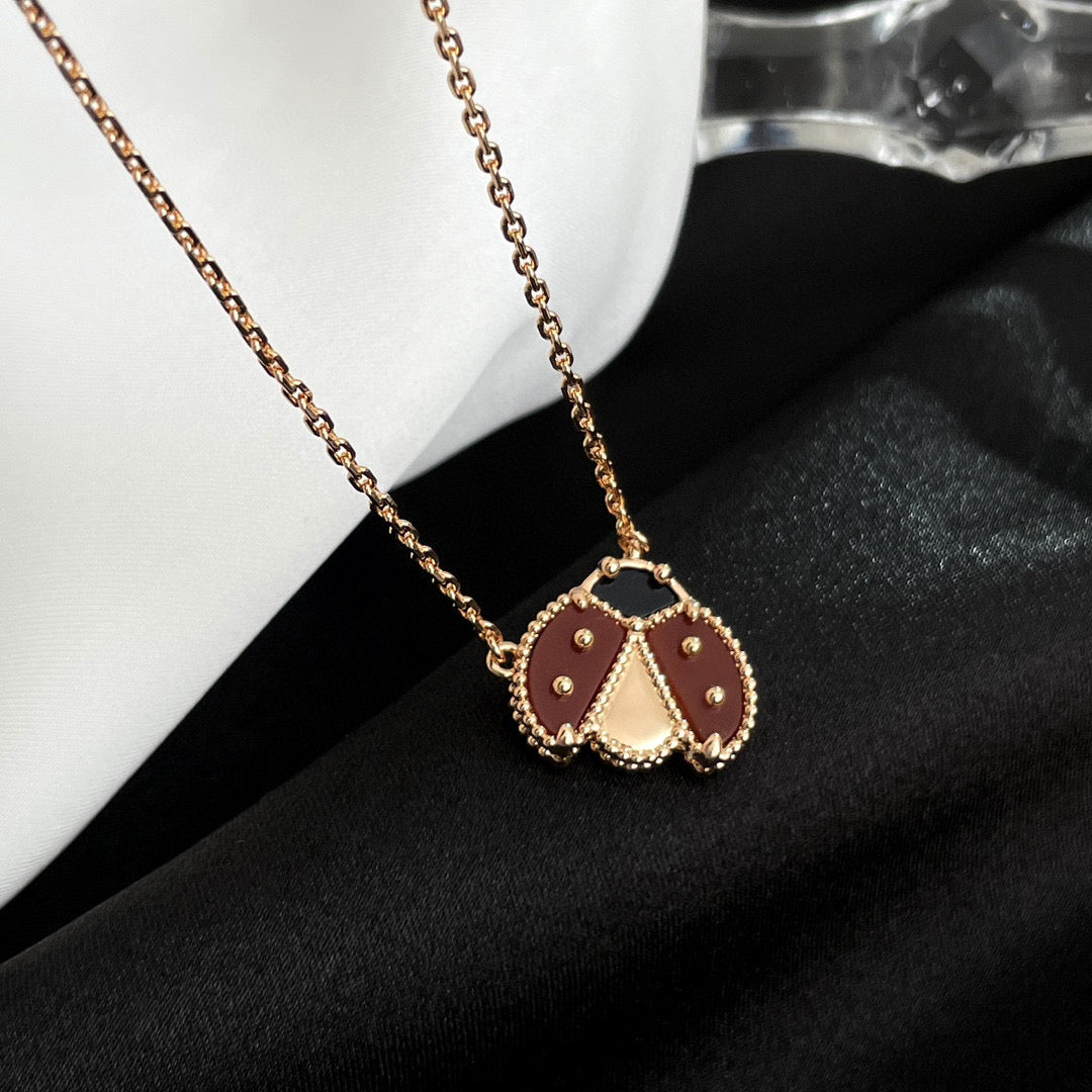 [✨ROSE💎]LUCKY  CARNELIANS LADYBUG NECKLACE