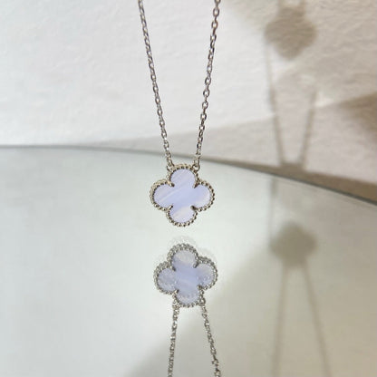[✨ROSE💎]CLOVER 15MM BLUE CHALCEDONY NECKLACE SILVER