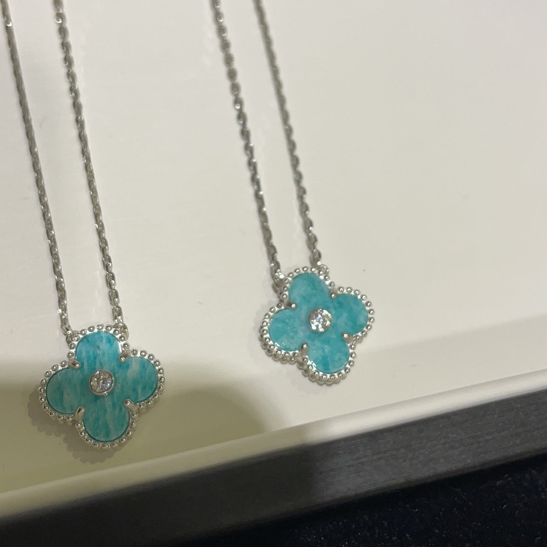 [✨ROSE💎]CLOVER 15MM DIAMOND SVRES PORCELAIN  NECKLACE SILVER