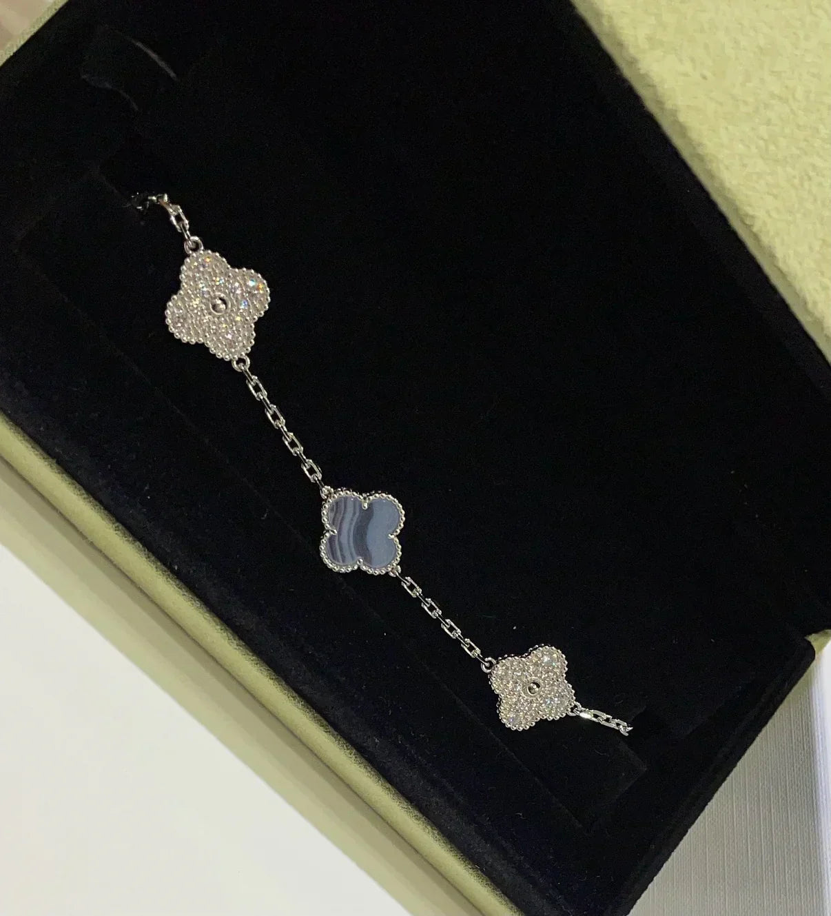 [✨ROSE💎] CLOVER 5 MOTIF PURPLE CHALCEDONY BRACELET COLLECTION
