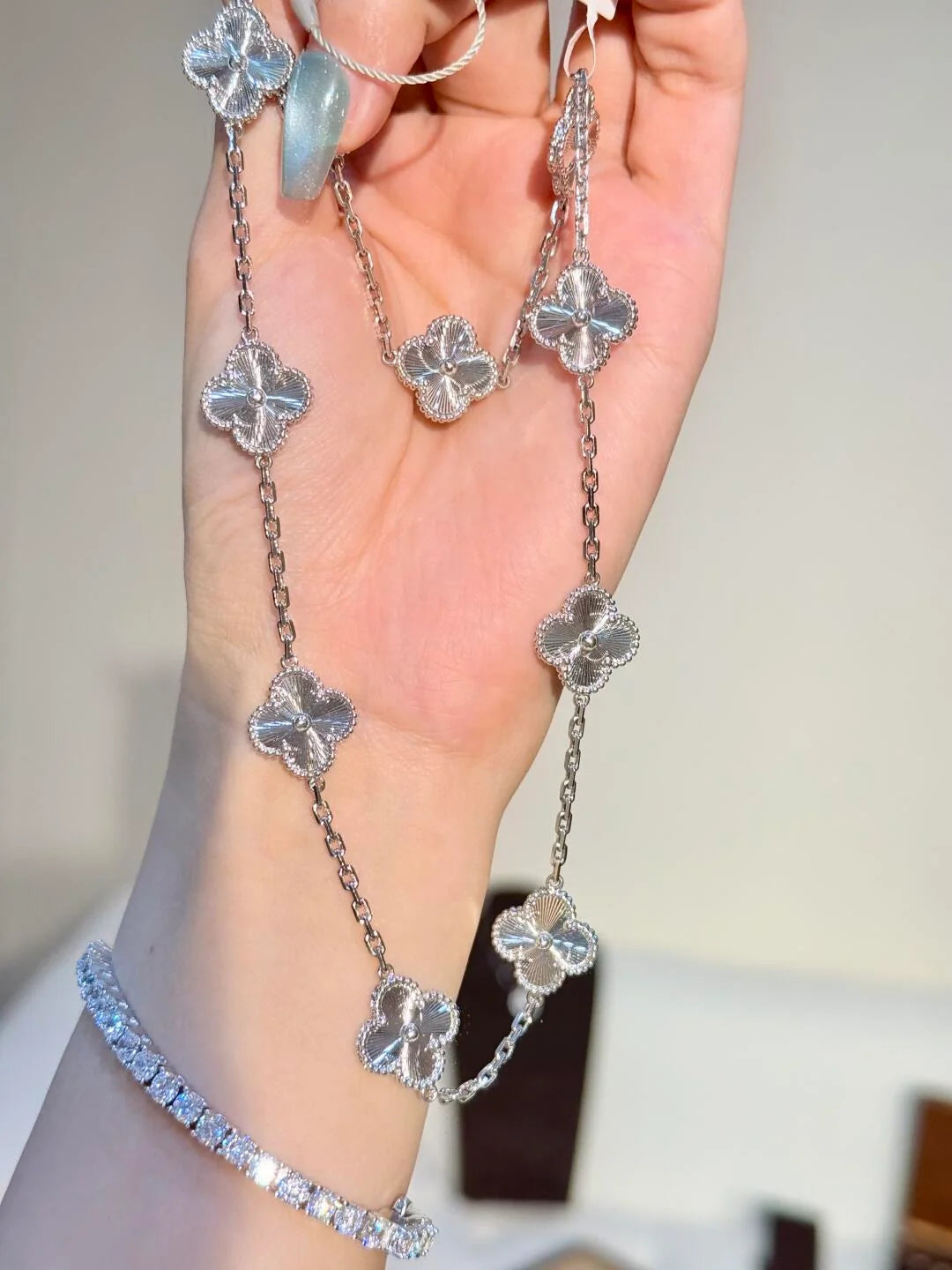 [✨ROSE💎]CLOVER 10 MOTIFS LASER NECKLACE