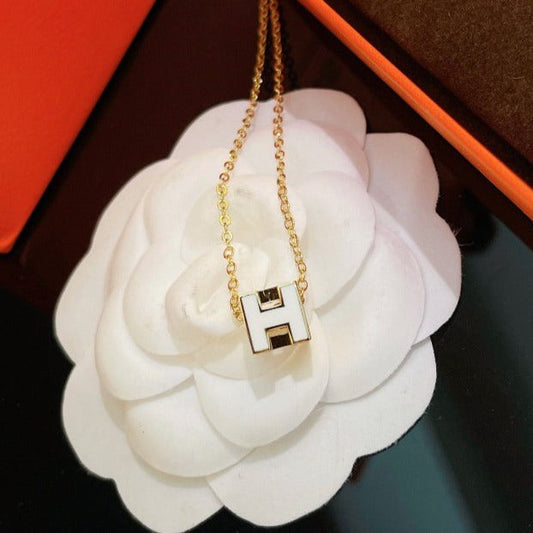 [✨ROSE💎]H WHITE SQUARE GOLD NECKLACE