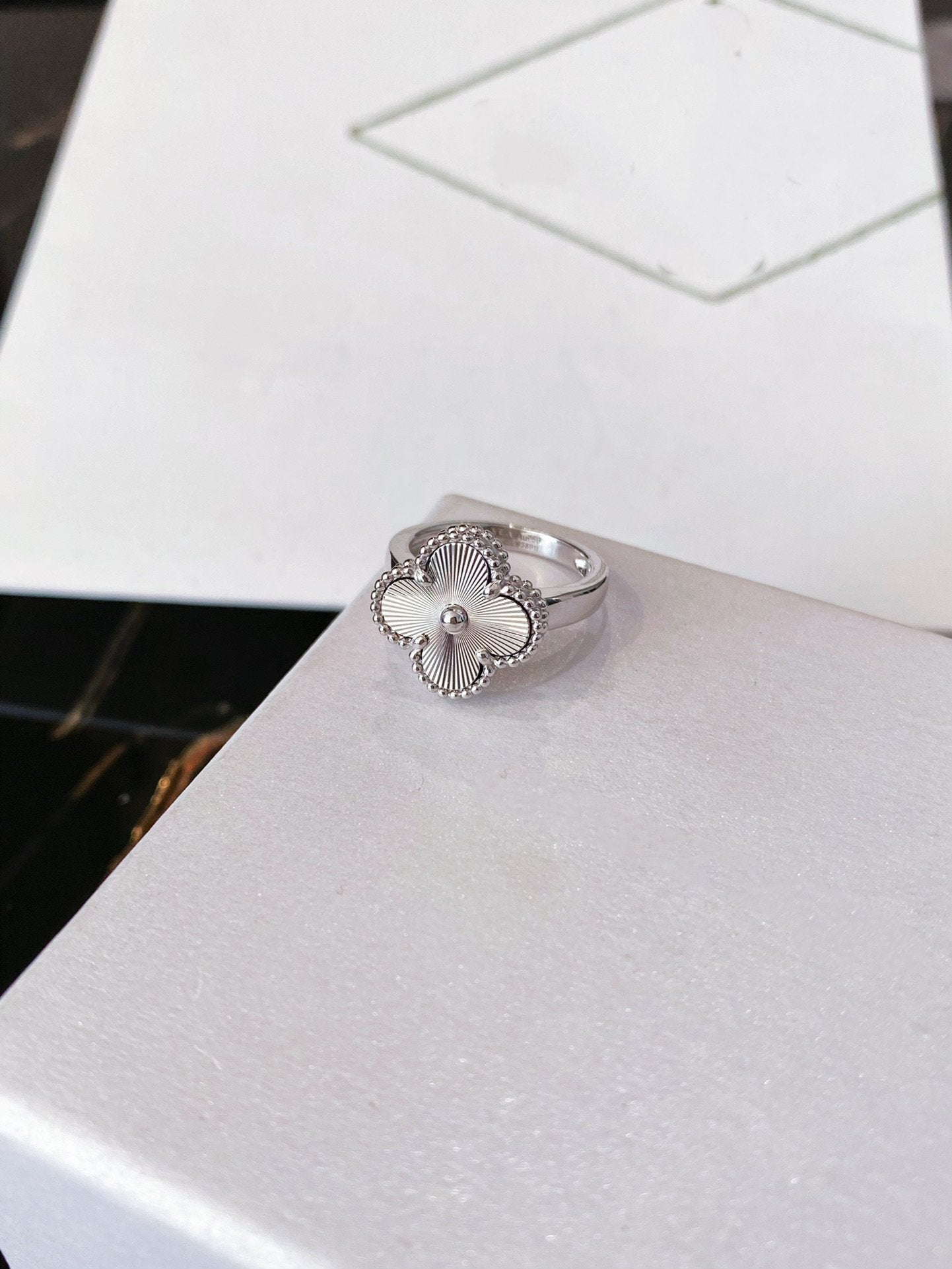[✨ROSE💎]CLOVER SILVER RING