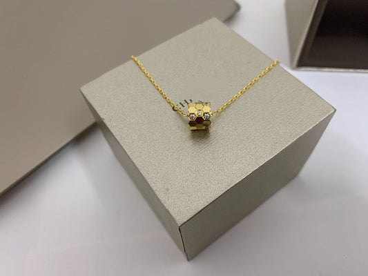 [✨ROSE💎]BEE LOVE DIAMOND NECKLACE