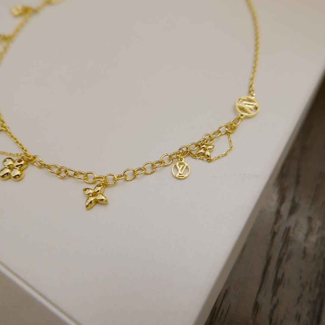 [✨ROSE💎]BLOOMING SUPPLE NECKLACE BRASS