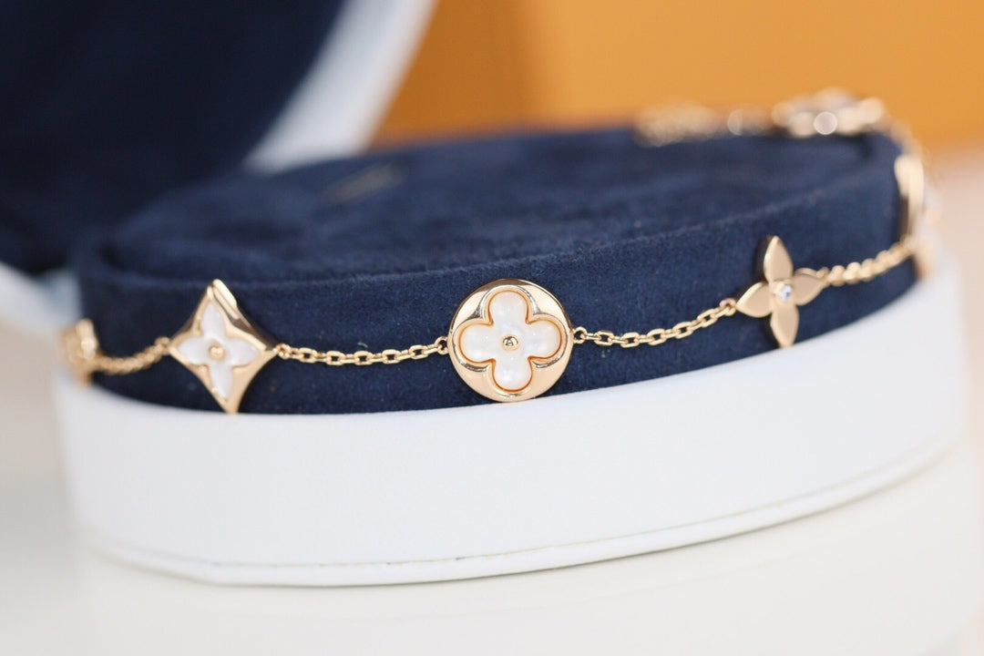 [✨ROSE💎]LEAF CLOVER BRACELET
