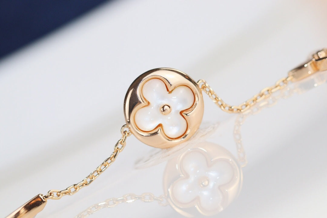 [✨ROSE💎]LEAF CLOVER BRACELET