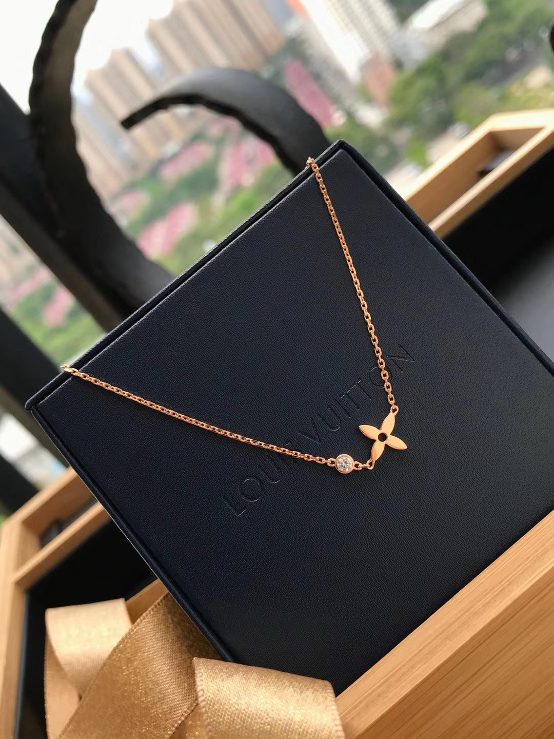 [✨ROSE💎]BLOSSOM PENDANT PINK GOLD AND DIAMOND