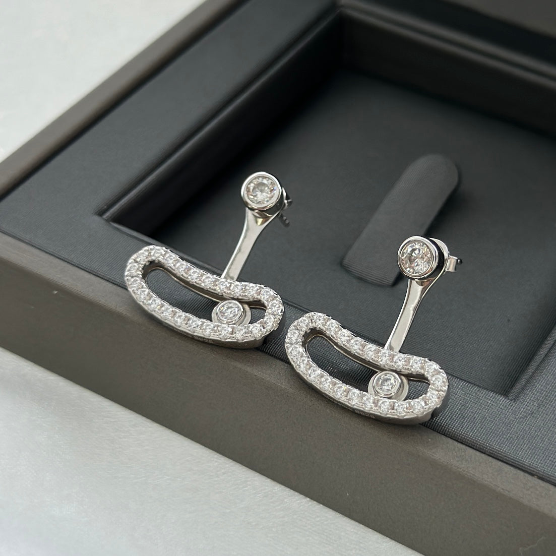 [✨ROSE💎]MOVE UNO SILVER DIAMOND EARRINGS