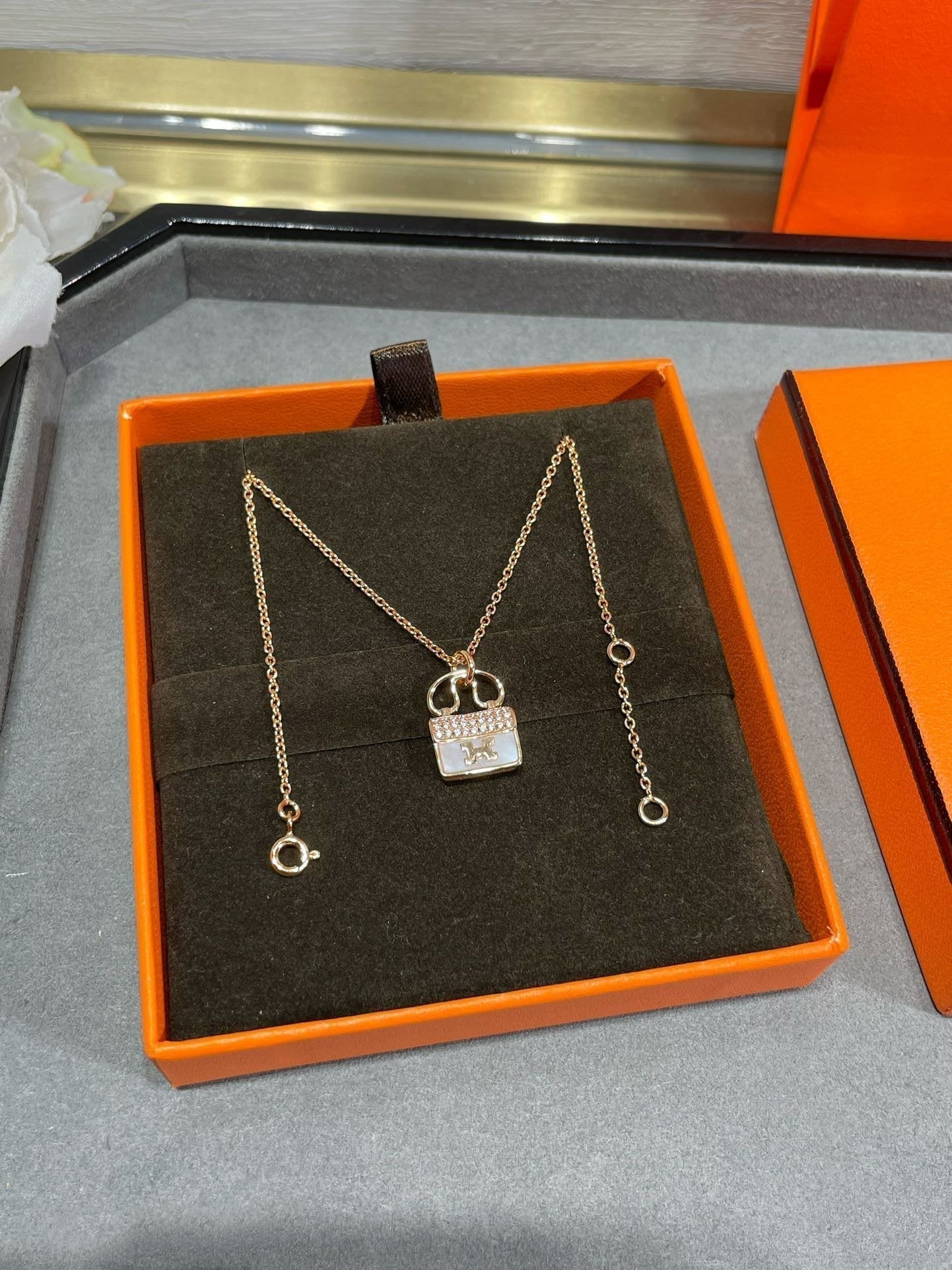 [✨ROSE💎]H CIRCE MOISSANITE PENDANT NECKLACE GOLD