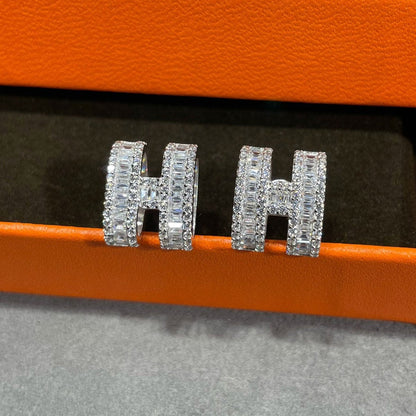 [✨ROSE💎]H STUD EARRINGS WITH SILVER DIAMONDS