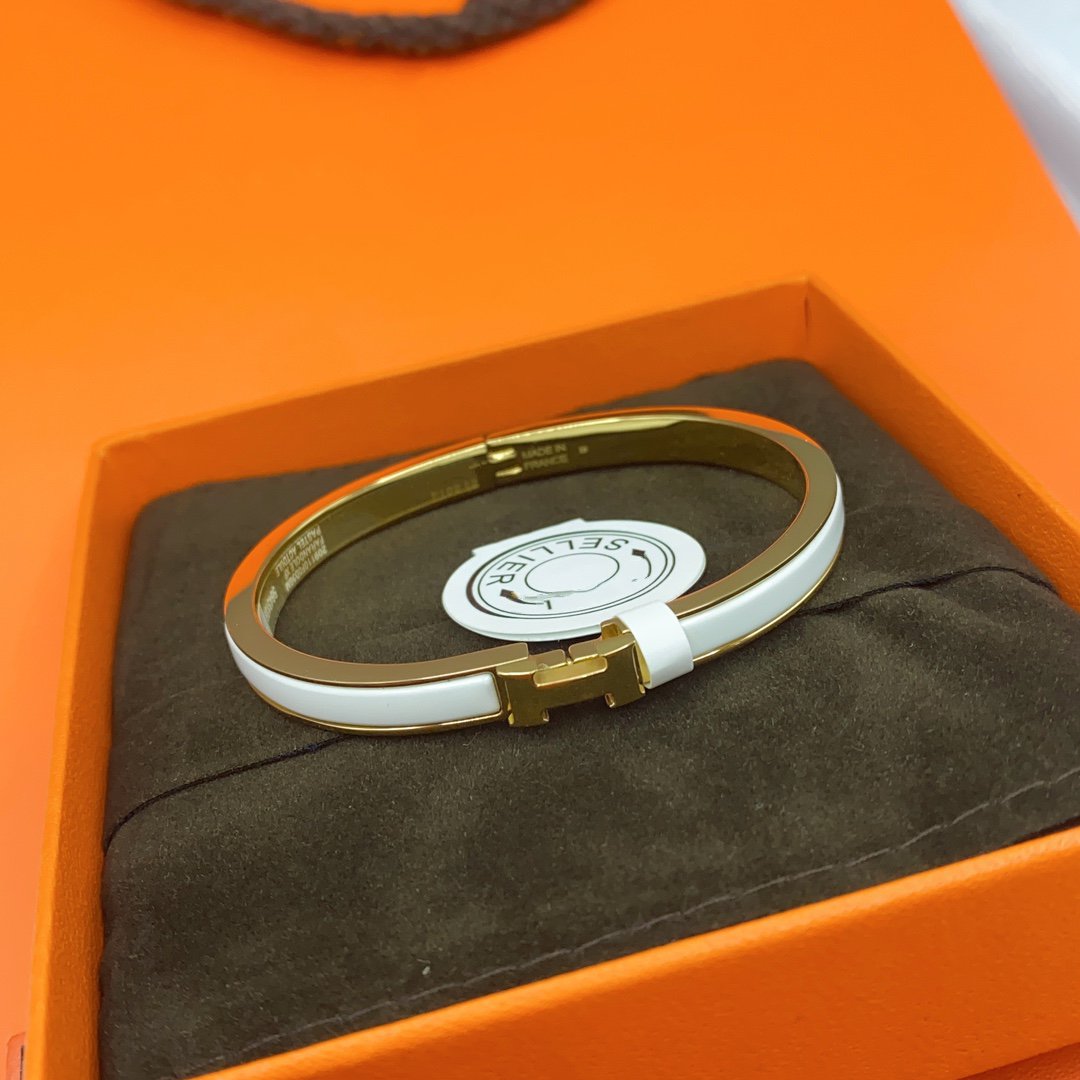 [✨ROSE💎]CLASSIC HM CLIC WHITE 8MM ENAMEL BRACELET