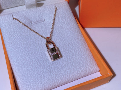 [✨ROSE💎]HM ADVANCED NICHE LOCK HEAD NECKLACE DIAMONDS