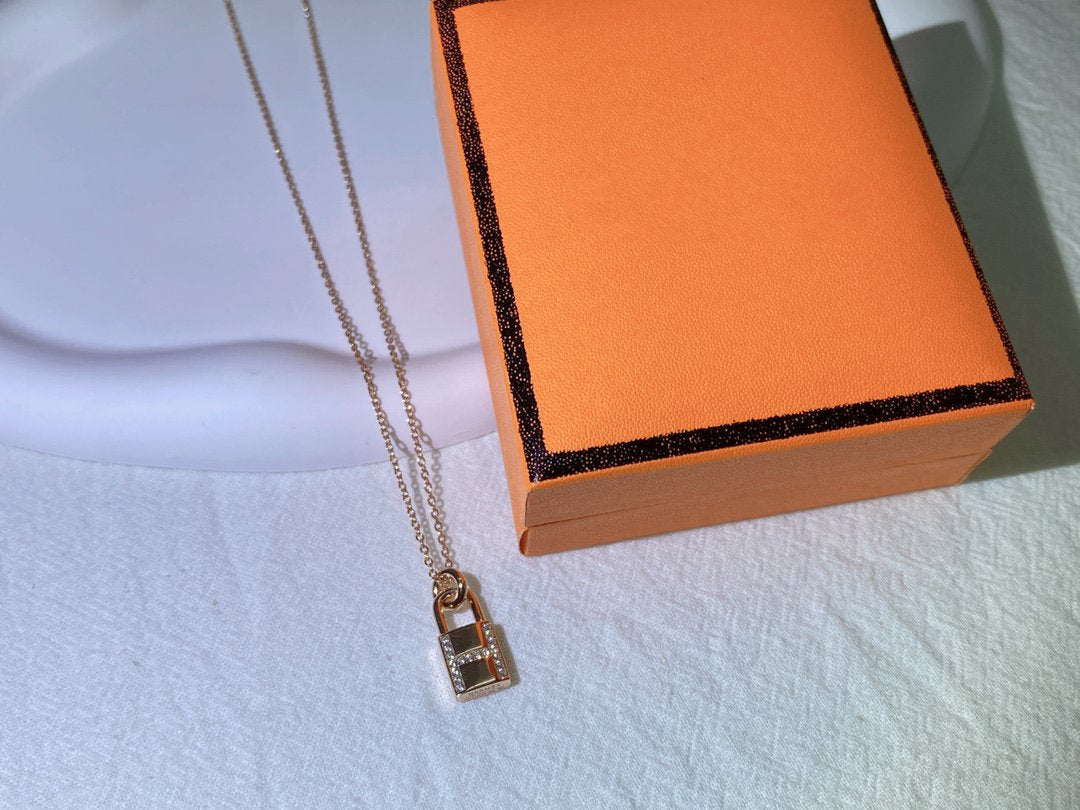 [✨ROSE💎]HM ADVANCED NICHE LOCK HEAD NECKLACE DIAMONDS