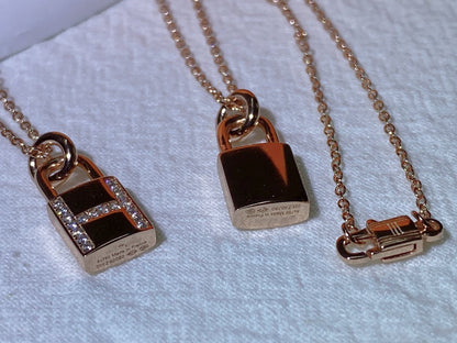 [✨ROSE💎]HM ADVANCED NICHE LOCK HEAD NECKLACE DIAMONDS