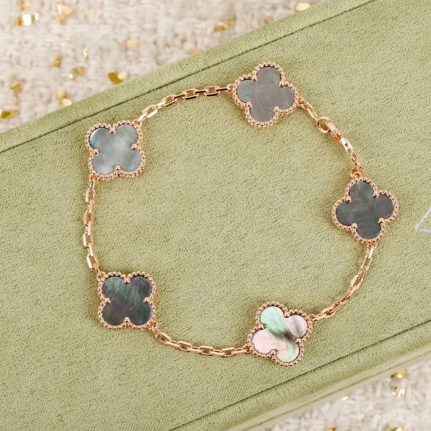 [✨ROSE💎] CLOVER 5 MOTIF GRAY MOP BRACELET COLLECTION